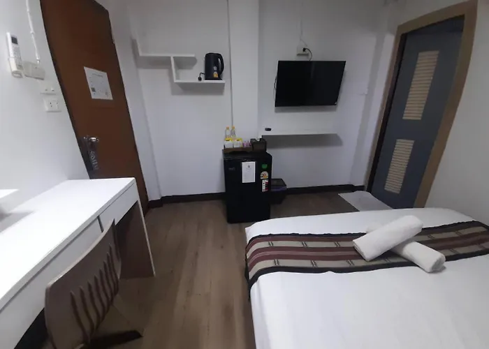 โฮม เพลส โฮเท็ล Hotel เชียงใหม่