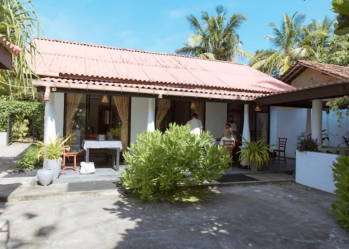 Yes Beach House Mirissa