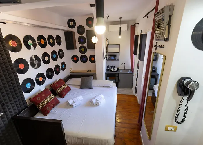 Mytinyhome Festina Lente Roma