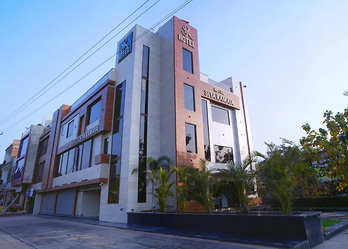 Hotel Siya Ramaya Gwalior