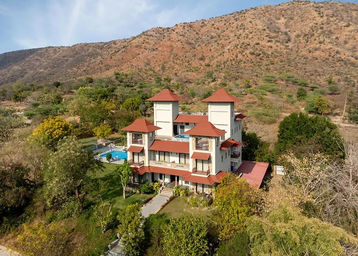 The Hunting Lodge - Luxury Resort In Udaipur