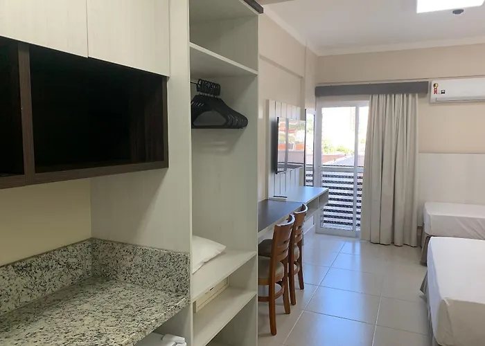 Hotel Spazzio diRoma Café da manhã e acesso ao Acqua Park Caldas Novas
