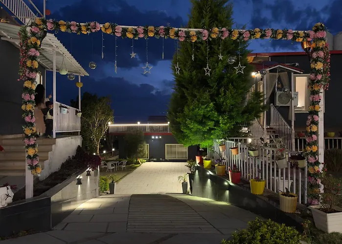 Glamping Heights Resort Bhimtal