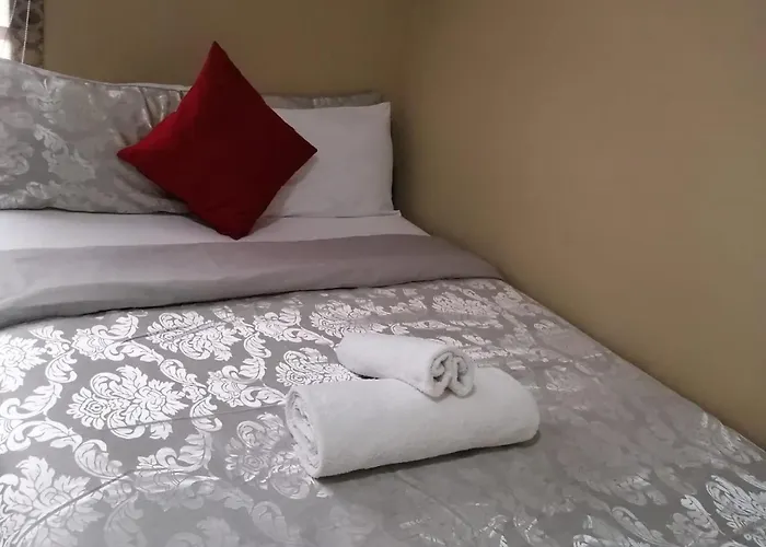 Royal Guest Lodge Middelburg 
