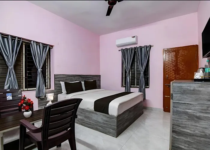 Hotel Pink Tree Near Kiit University Bhubaneswar