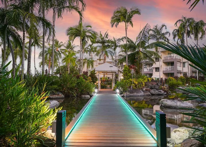 Coral Sands Beachfront Resort Trinity Beach