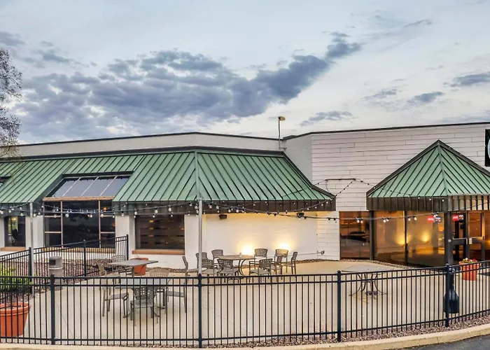 Delta Hotels By Marriott Mount Pleasant Racine