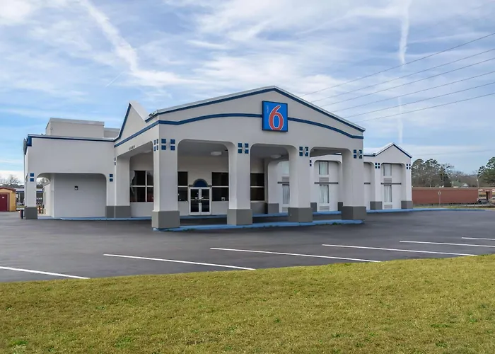 Motel 6 Forsyth, Ga Tift College