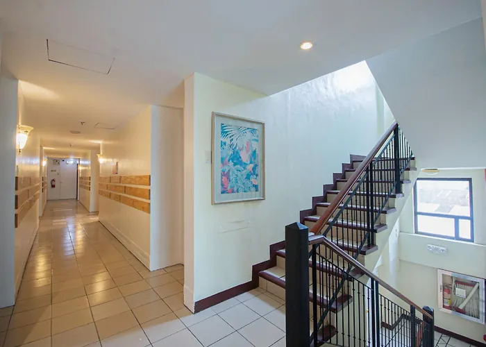 Oyo 210 Apple Tree Suites Cebu