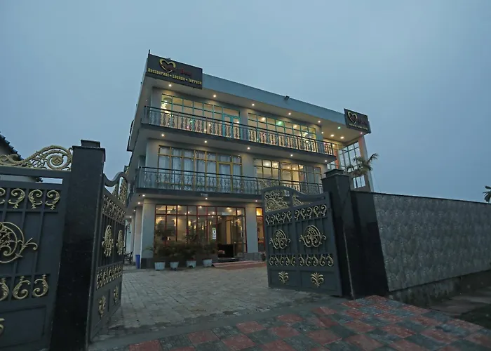 Oyo 79529 Heart Beat Hotel Noida