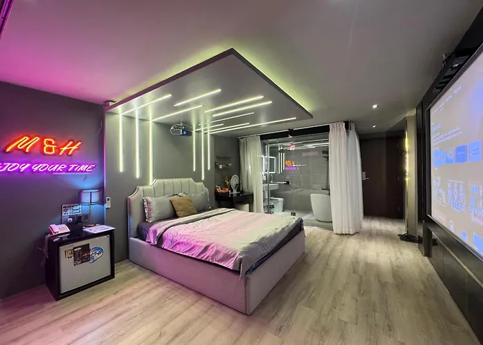M&H Cinema Hotel TP. Hồ Chí Minh