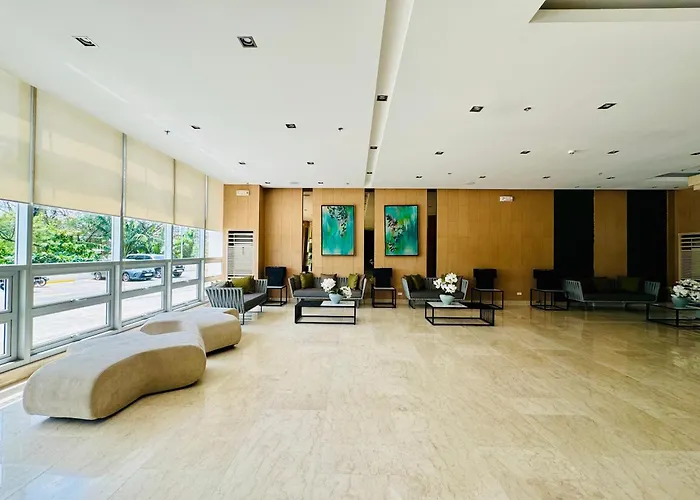Charming 2 Bedroom With Amenity Views And Free Parking Quezon City
