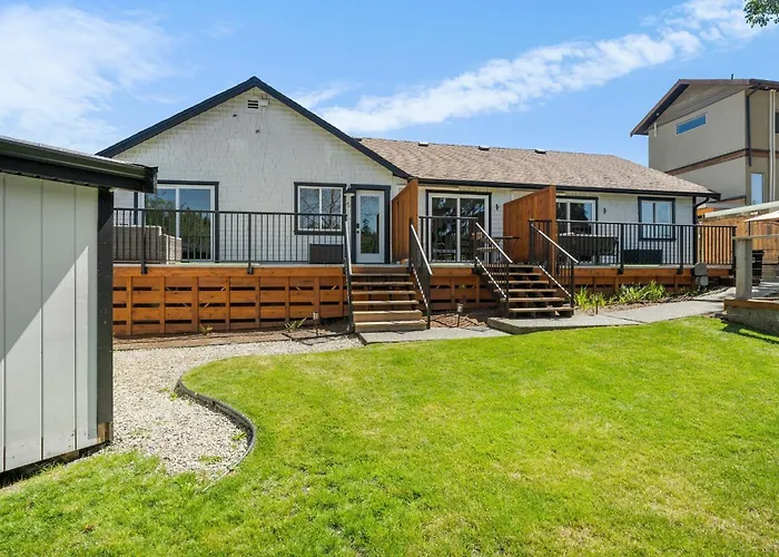 Riverside By Cowichan Lake Cottages