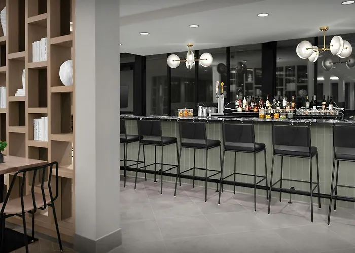 Fairfield By Marriott Inn & Suites Paris