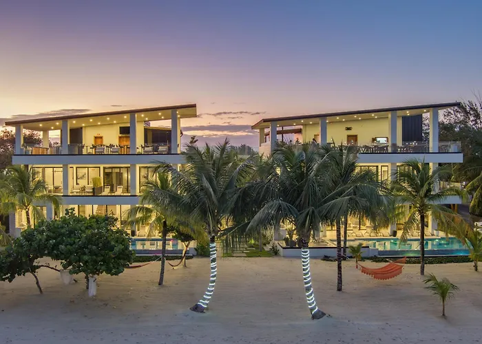 Villas At Playa De Coco Placencia