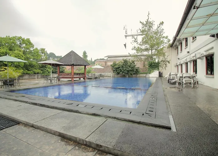 Collection O 295 Grha Ciumbuleuit Guest House Bandung