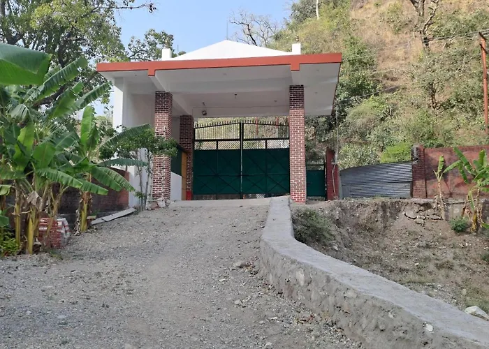Swami Samarpan Ashram Bed & Breakfast Rishikesh