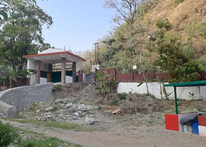 Swami Samarpan Ashram Bed & Breakfast Rishikesh