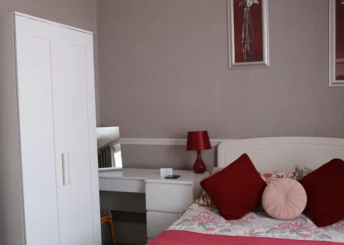 Spring Garden Guest House Gosport