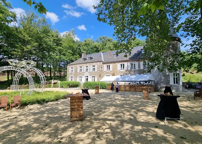 Château D' Aviette Givet