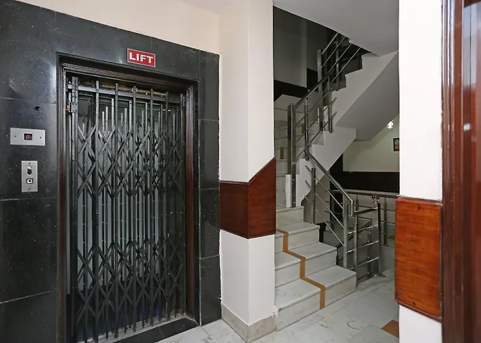 Hotel O Gold Palace New Delhi
