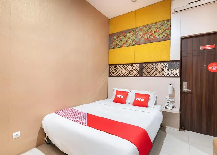 Flagship 91863 Metro House Hotel Surabaya