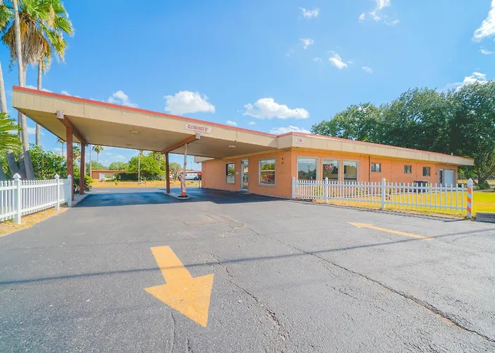 Vali Ho Motel By Oyo Weslaco Mercedes