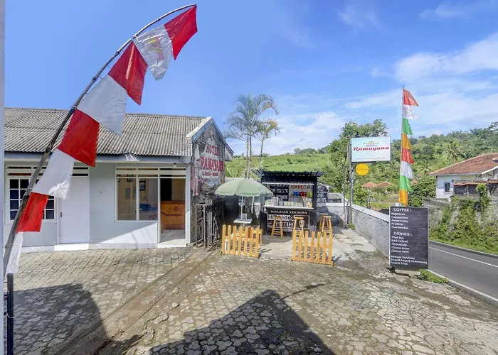 SPOT ON 90156 Hotel Ramayana Semarang