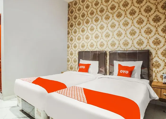 Super Oyo Capital O 92066 Papakoel Hotel & Cafe Medan