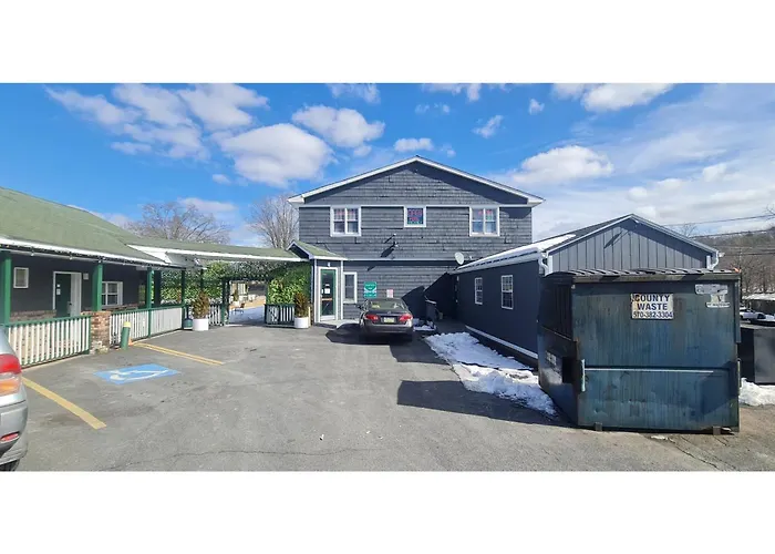 Werry'S Cottages Motel & Pub By Oyo East Stroudsburg Poconos
