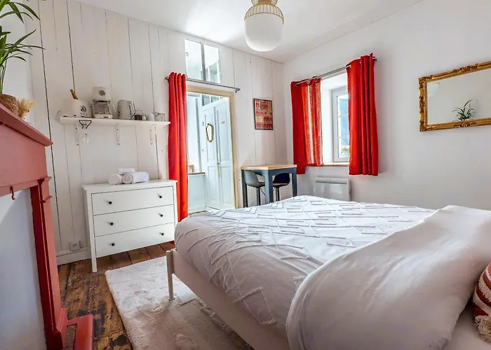 Chambre Rouge Pontrieux