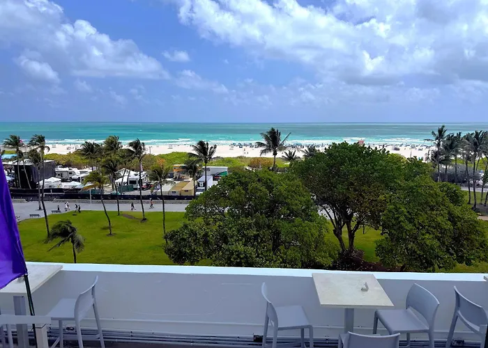 Aparthotel Renzzi On The Ocean Miami Beach