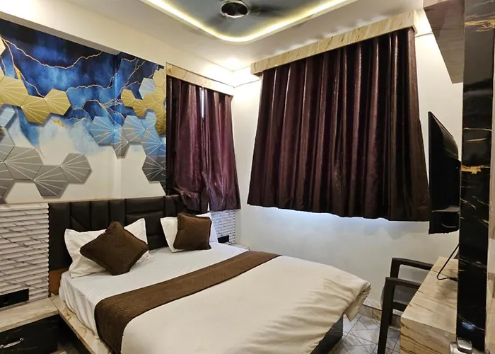 Hotel Rising Gest Ahmedabad
