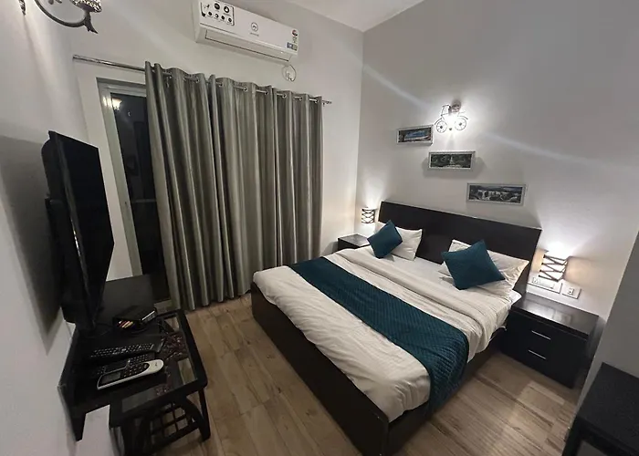 Anandan Citrine Hotel Vrindavan