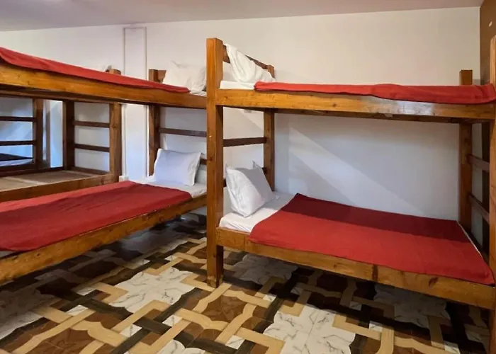 La Paulo'S Back To Basic Beach Resort Morjim