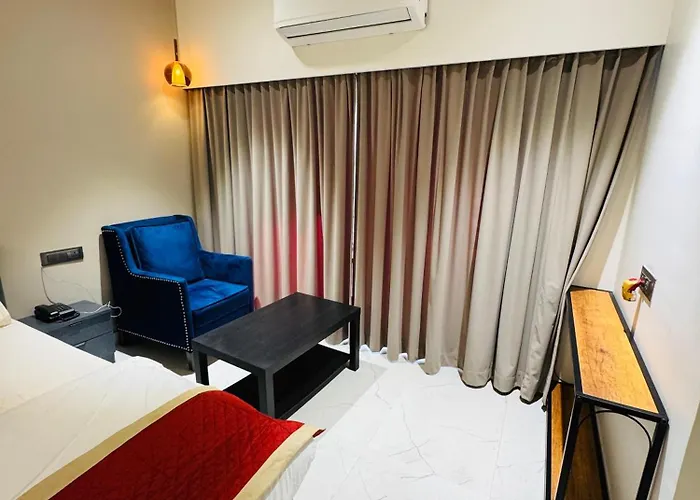 Hotel Mayura Boarding & Lodging Bidar
