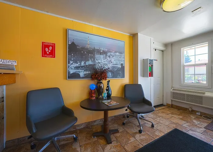 Budget Inn Gladstone By Oyo - Portland Clackamas