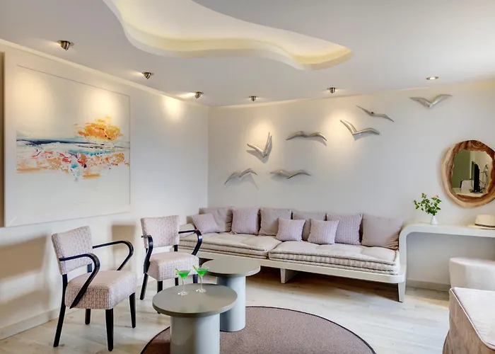 Kouros Art Hotel - Designed For Adults Stelida 