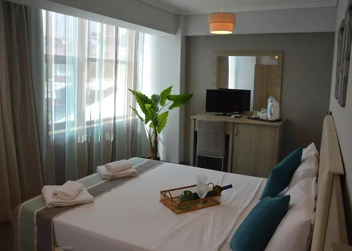 Aqua Mare Sea Side Rooms Nea Kallikrateia