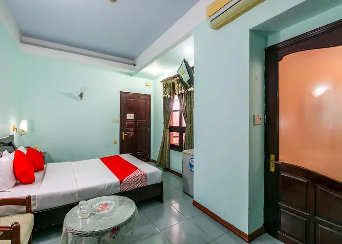 Super Oyo 266 Golden Gate Hotel Danang