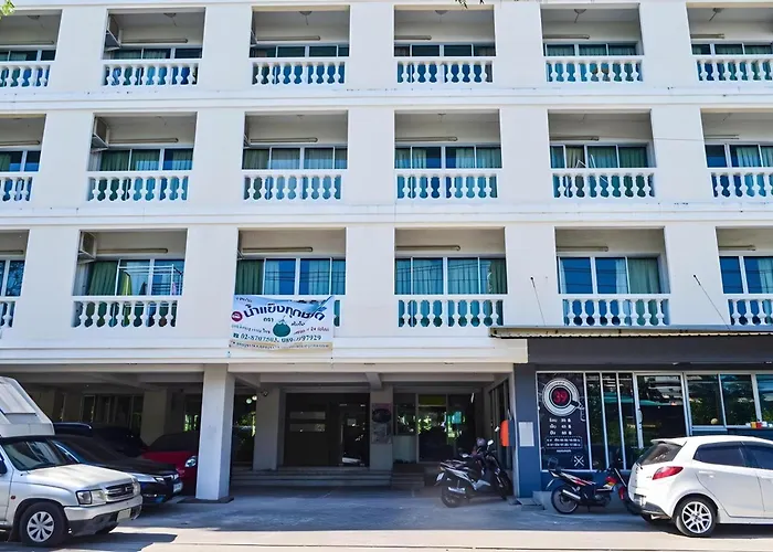 Super Oyo 498 Ladawan Villa กรุงเทพมหานคร