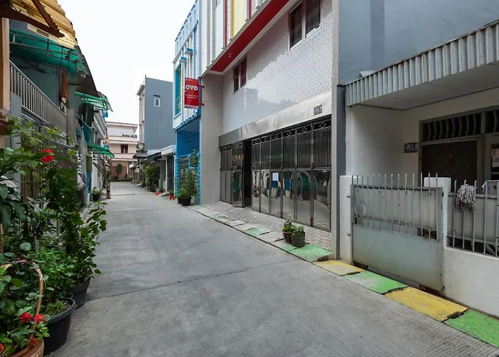 OYO 3284 Pademangan 3 Residence Near RSU Kemayoran Jakarta
