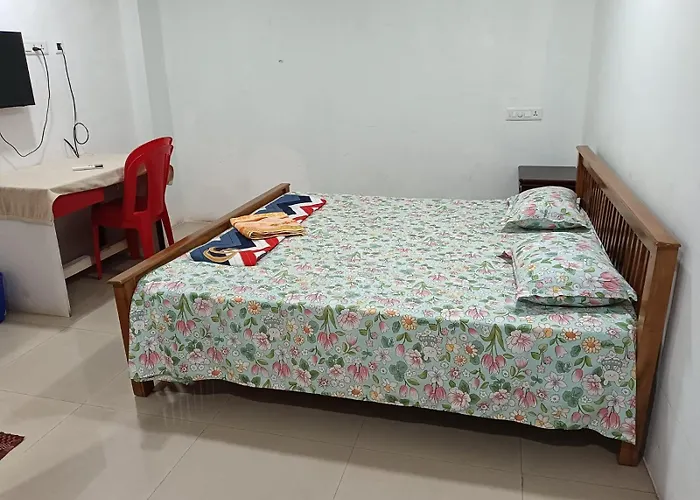 Harisuns Plaza Hotel Attingal