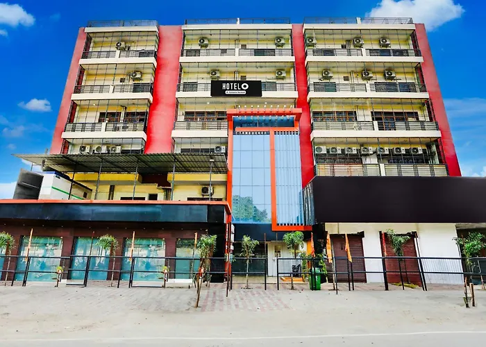 Super Hotel O Hyderabad Gate Iit Bhu Varanasi