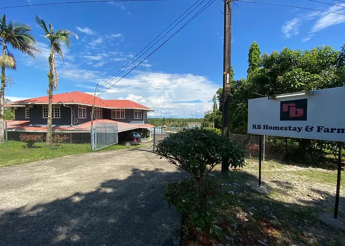 Hotel O Rb Homestay & Farms Kuching