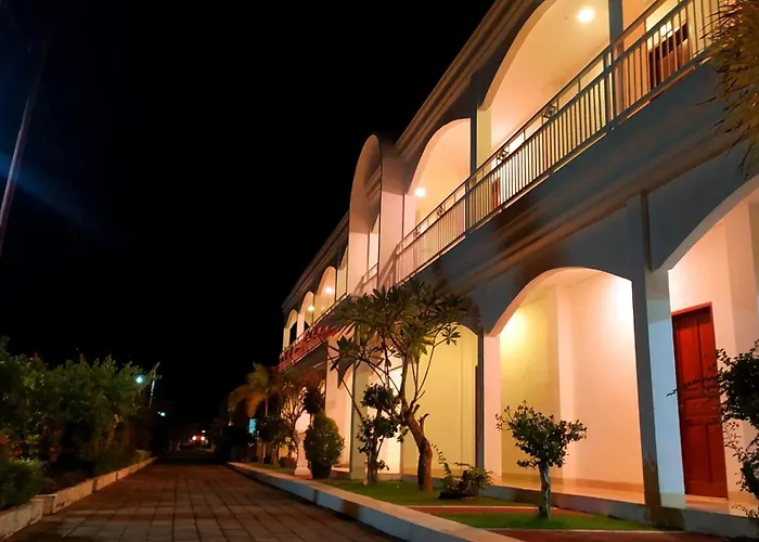 Puri Lovina Hotel