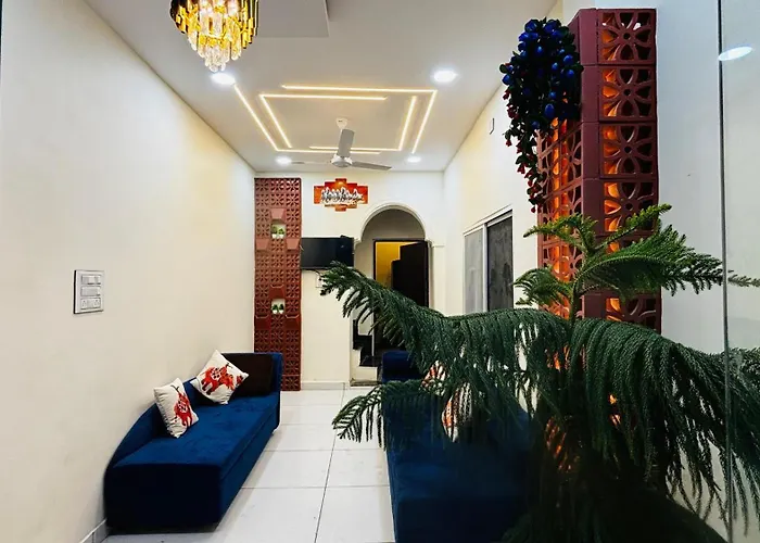 Hotel Shreenidhi Comfort Stay Ujjain