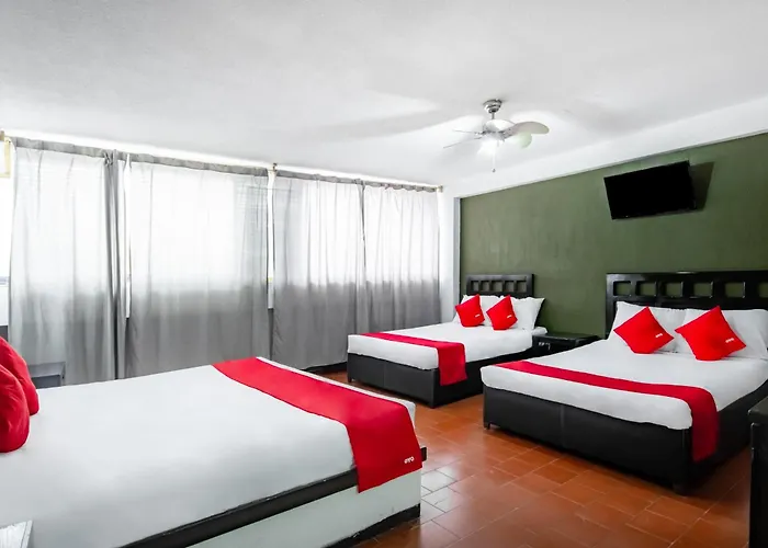 Oyo Hotel Halley León