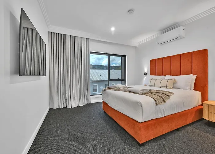 The Mac Aparthotel Orange