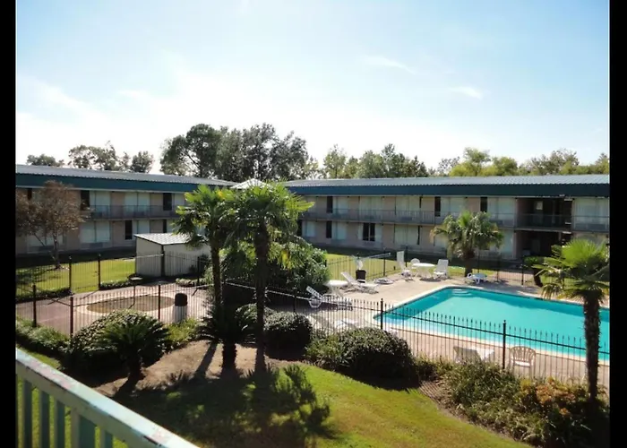 Oyo Hotel Audubon Baton Rouge Port Allen I-10